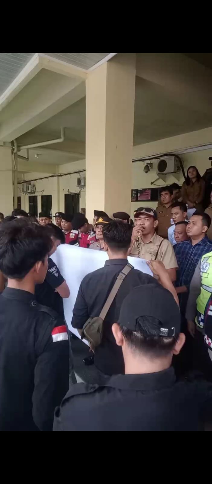 Geruduk DPRD Sumsel, LMND Palembang Suarakan Pendidikan Gratis dan Pajak Kekayaan